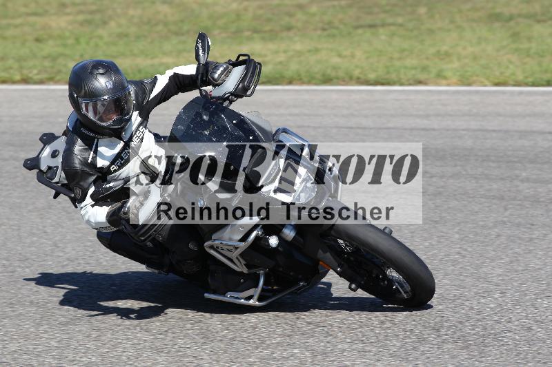 Archiv-2025/48 25.08.2025 Cornu Master School ADR/blau-bleu/117